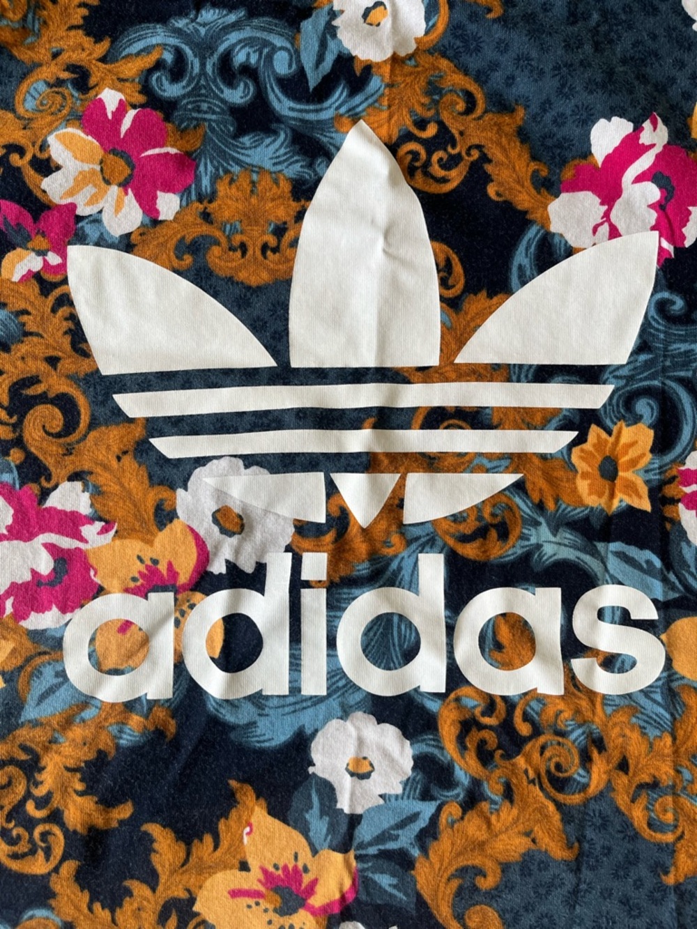 Adidas HER Studio London floral tee in women’s size XL. - Picture 6 of 8